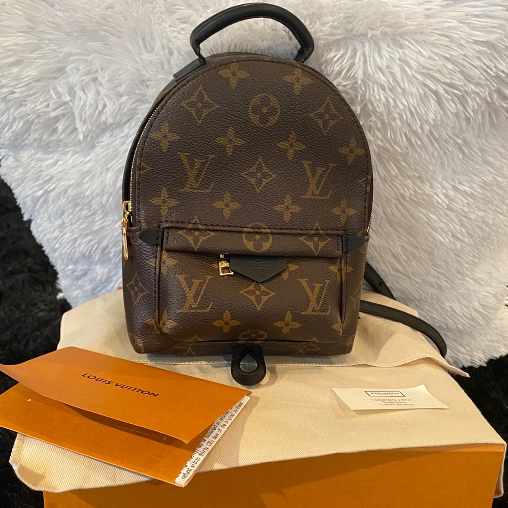 100% authentic Louis Vuitton Palm Springs mini.